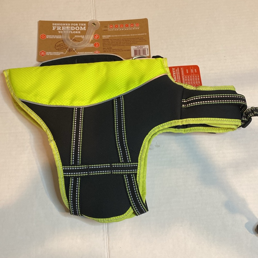 NWT Arcadia Trail Flotation Dog Life Jacket,  High Visibility, Sz: S